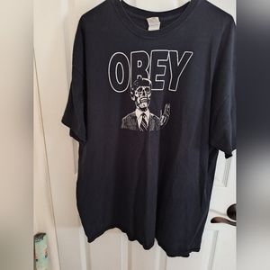 Graphic T-shirt Obey They Live